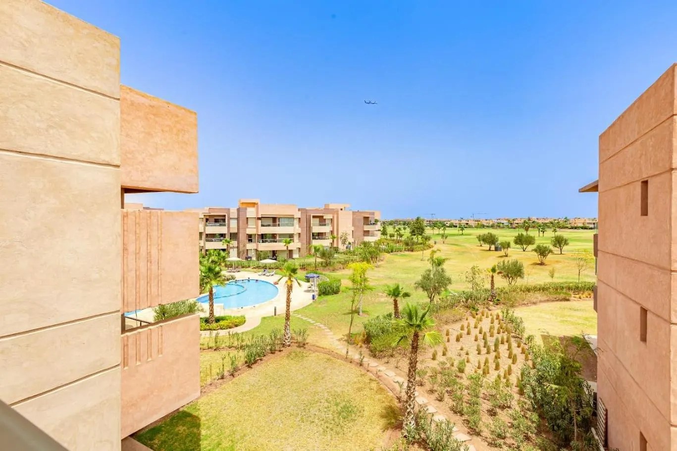 New! App Spacieux Avec Piscine Et Parking A Saphir Marrakesh
